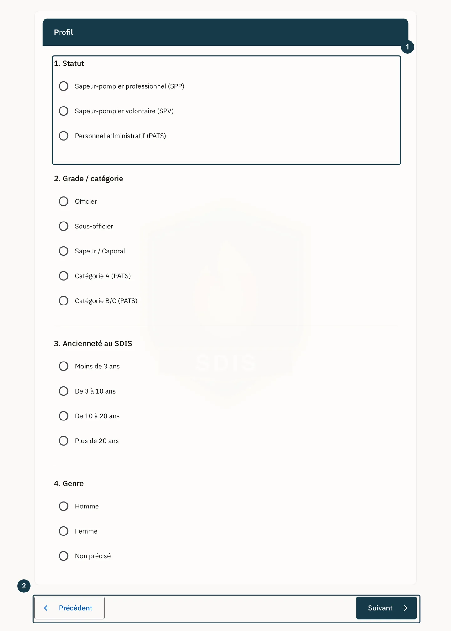 Écran du questionnaire&nbsp;: une question, ses réponses possibles et les boutons de navigation