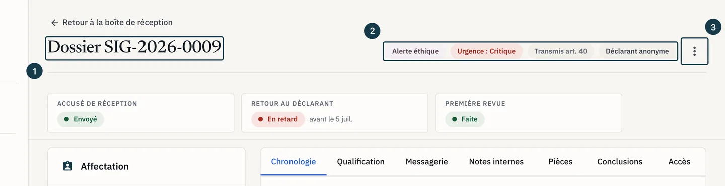Écran d'un dossier : l'en-tête, la rangée de pastilles et le menu « Actions du dossier »